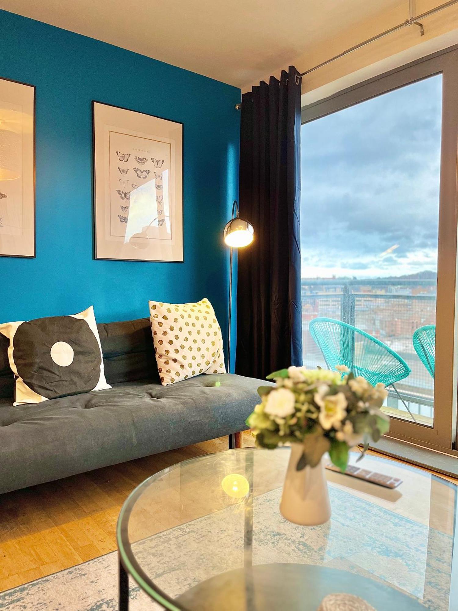 Skyview Apartment By Noknokstay - City Centre With Parking - Group, Family, Business Sheffield Eksteriør bilde
