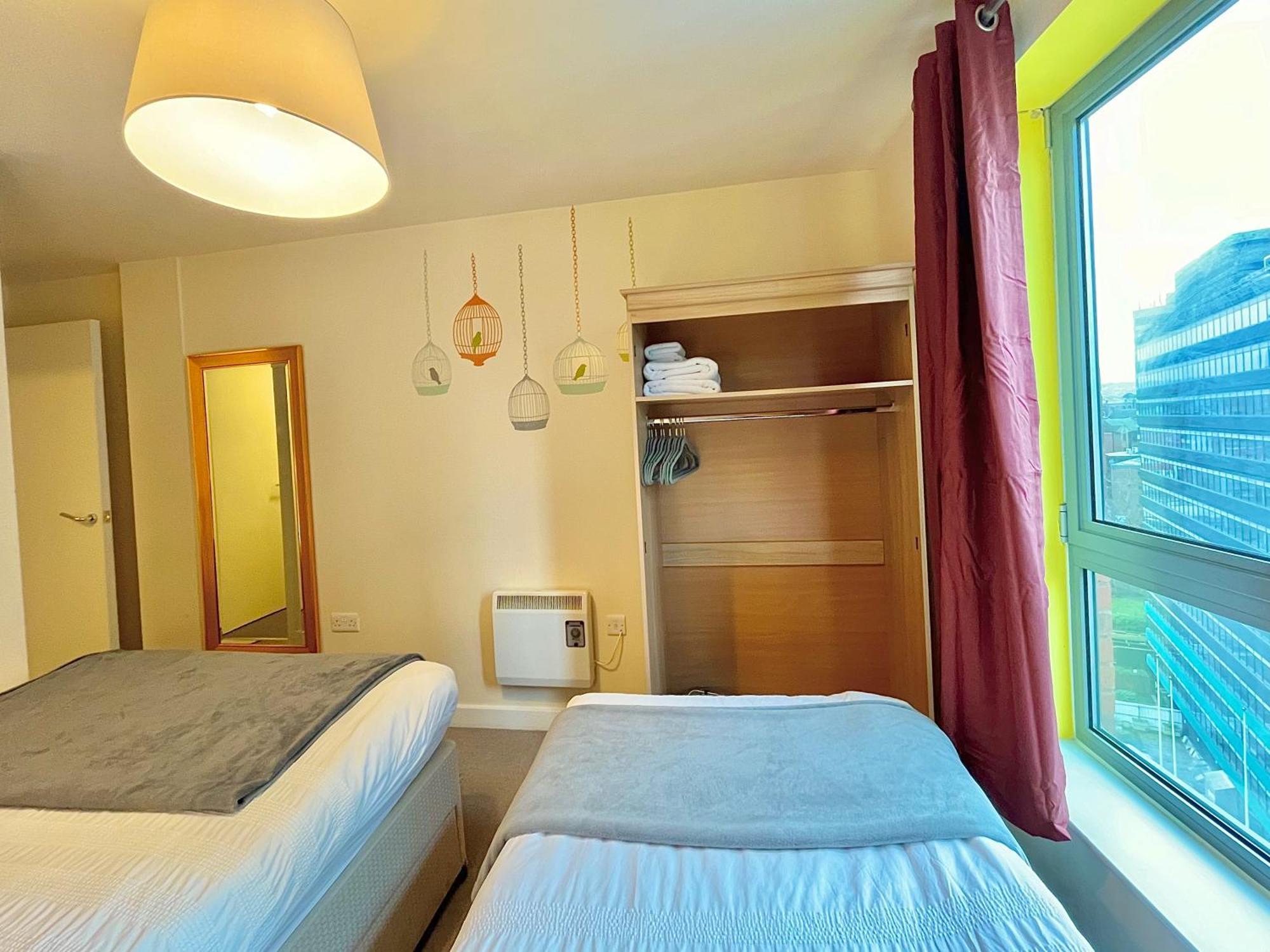 Skyview Apartment By Noknokstay - City Centre With Parking - Group, Family, Business Sheffield Eksteriør bilde